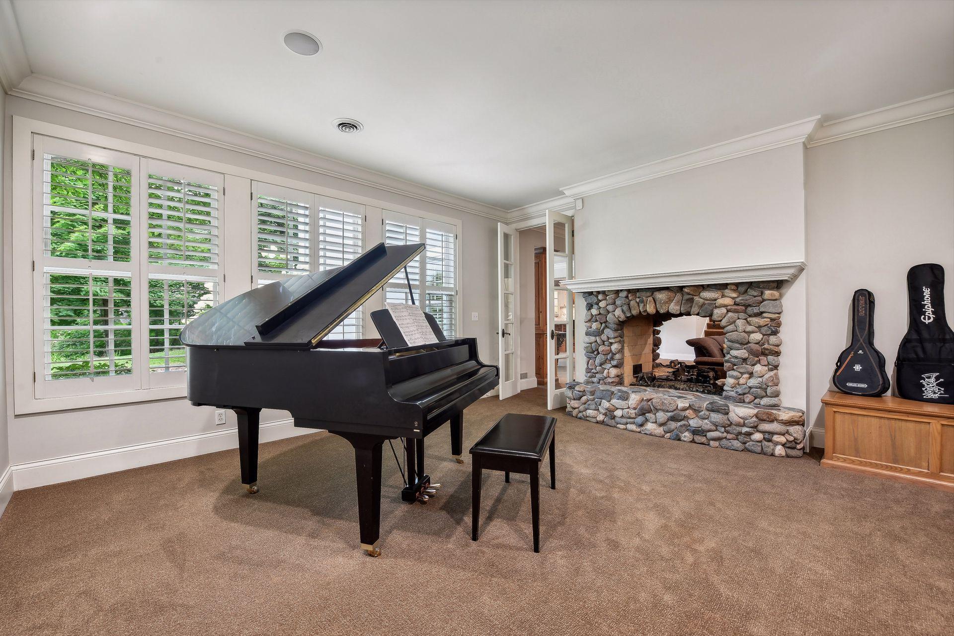 Lower level music room/ office/ game room