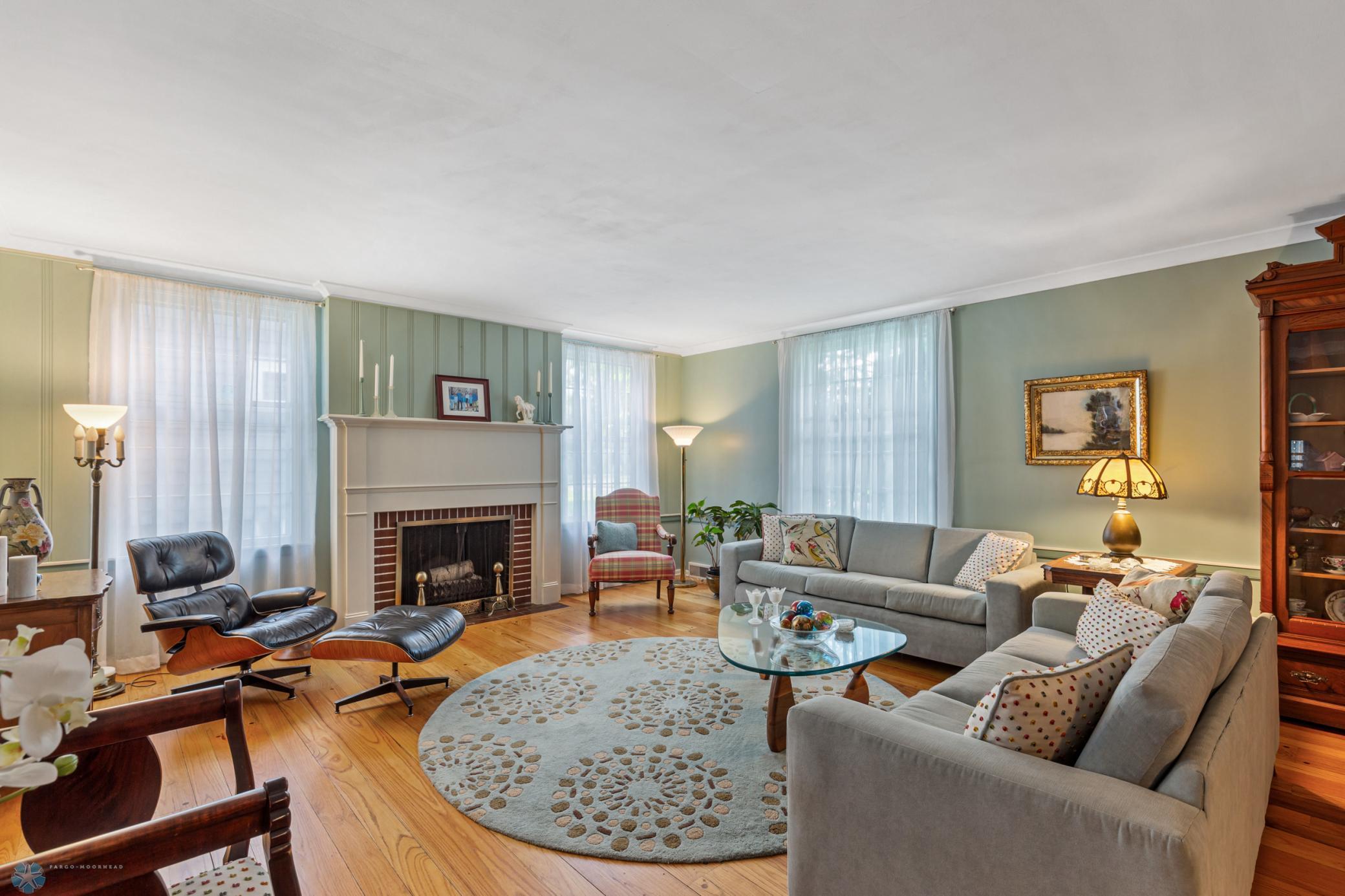 Living Room with oak floors