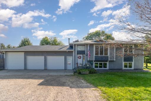 7976 Labeaux Avenue NE, Albertville, MN 55301
