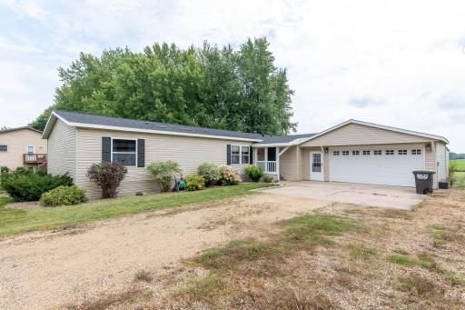 843 Chapel Street, Good Thunder, MN 56037