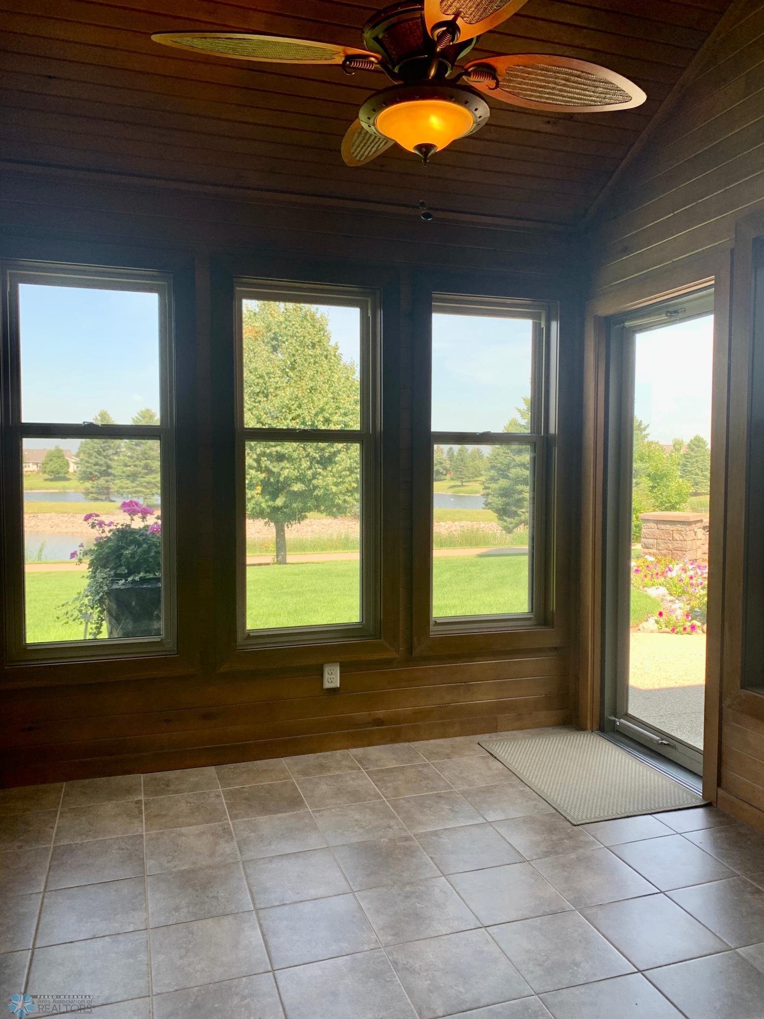 3 season w/ new windows