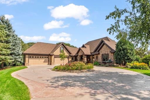 2935 Jonquil Trail N, Lake Elmo, MN 55042