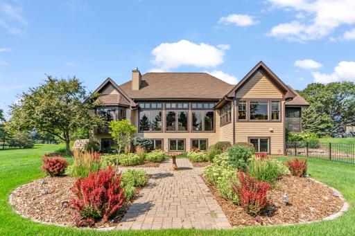 2935 Jonquil Trail N, Lake Elmo, MN 55042