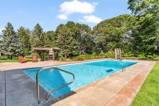2935 Jonquil Trail N, Lake Elmo, MN 55042