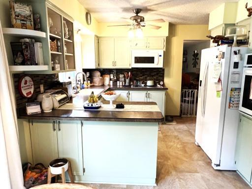 423 2nd Avenue SW, Clearbrook, MN 56634