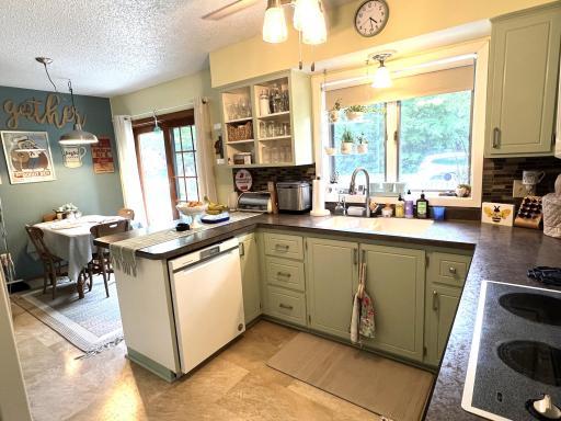 423 2nd Avenue SW, Clearbrook, MN 56634
