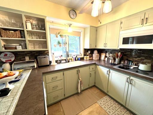 423 2nd Avenue SW, Clearbrook, MN 56634