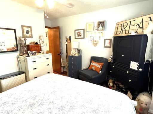 423 2nd Avenue SW, Clearbrook, MN 56634