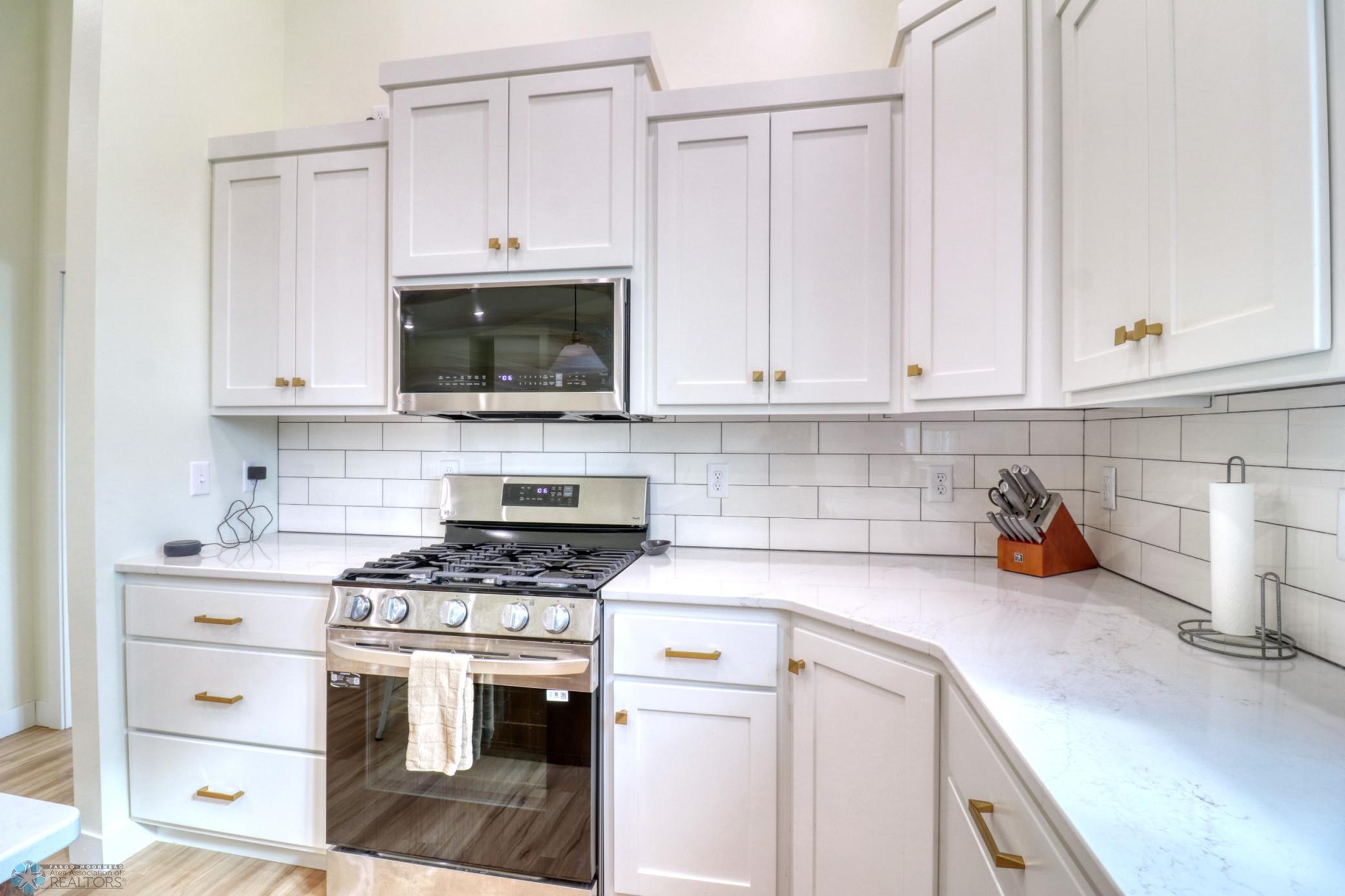 Kitchen1_5.jpg
