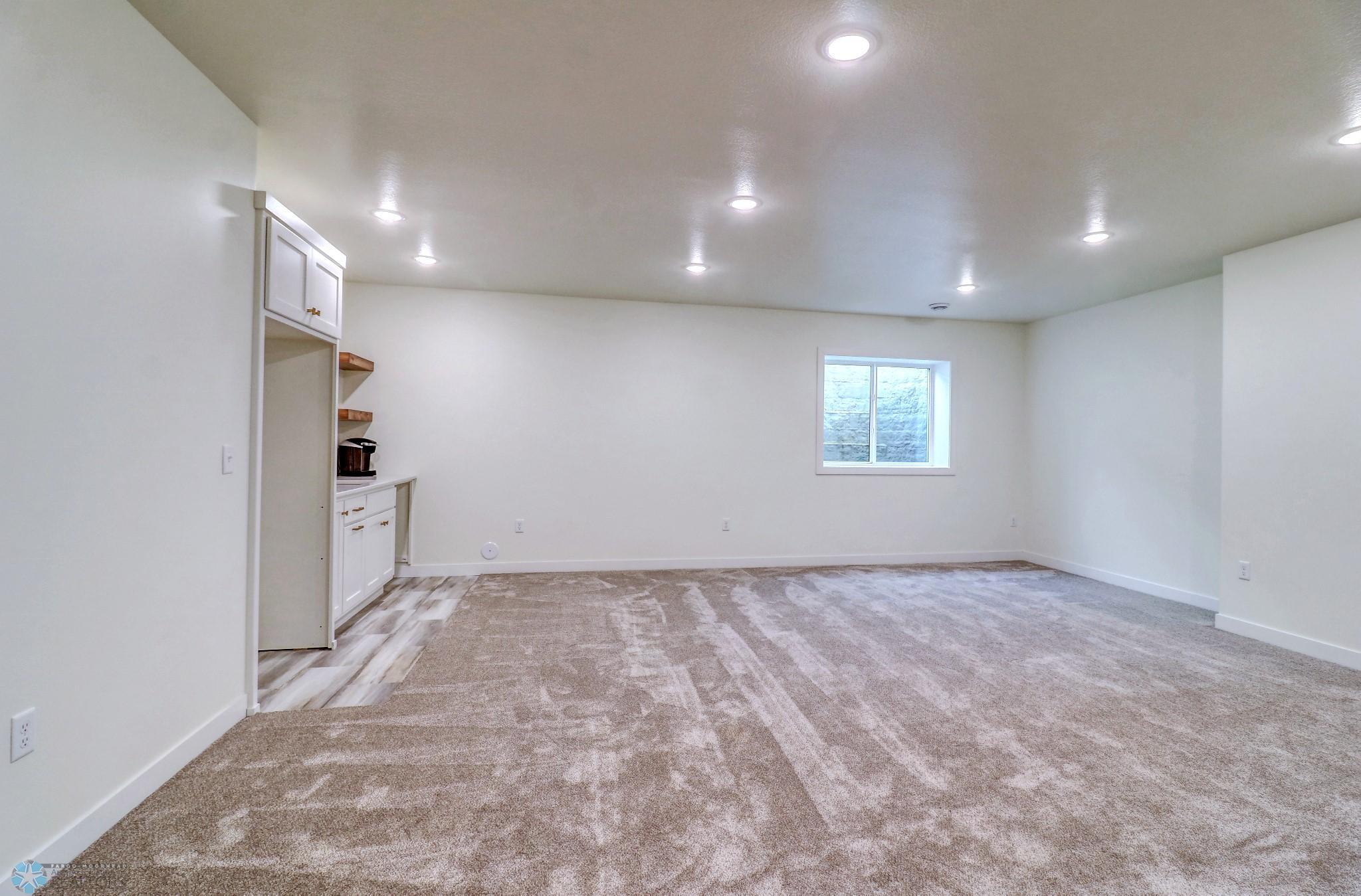 Basement Family Room1_3.jpg