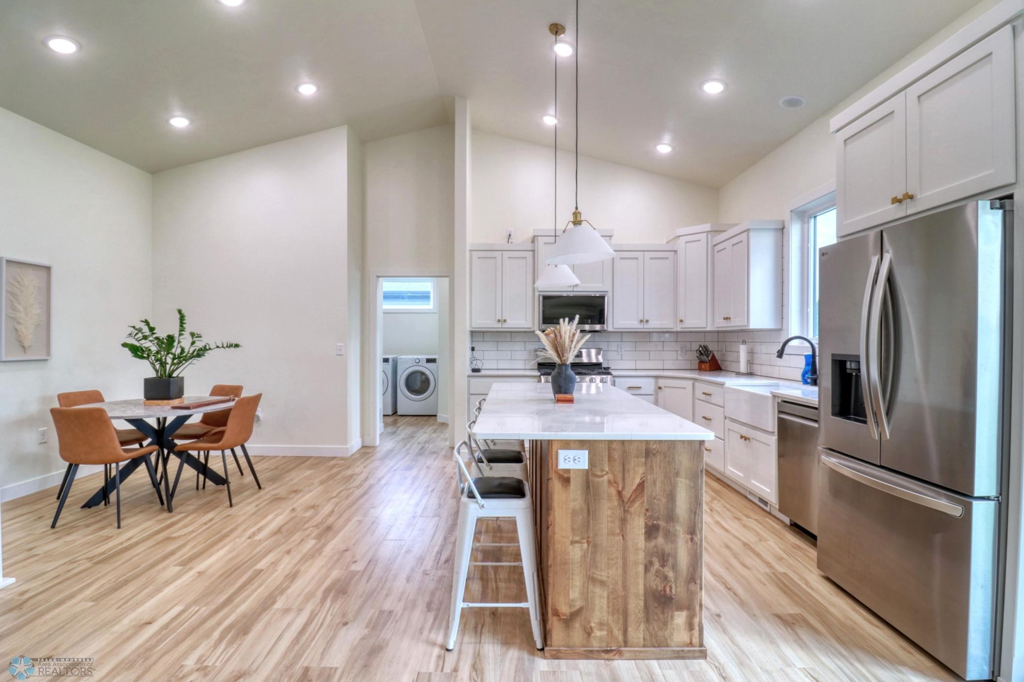Kitchen1_1.jpg