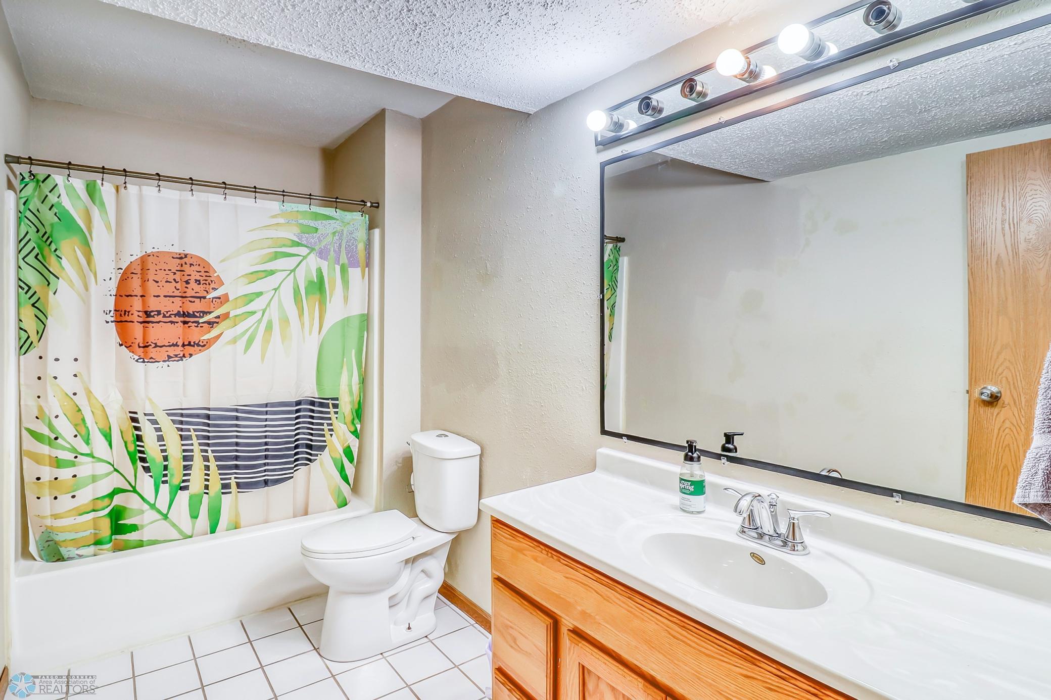 Basement_Full Bath.jpg