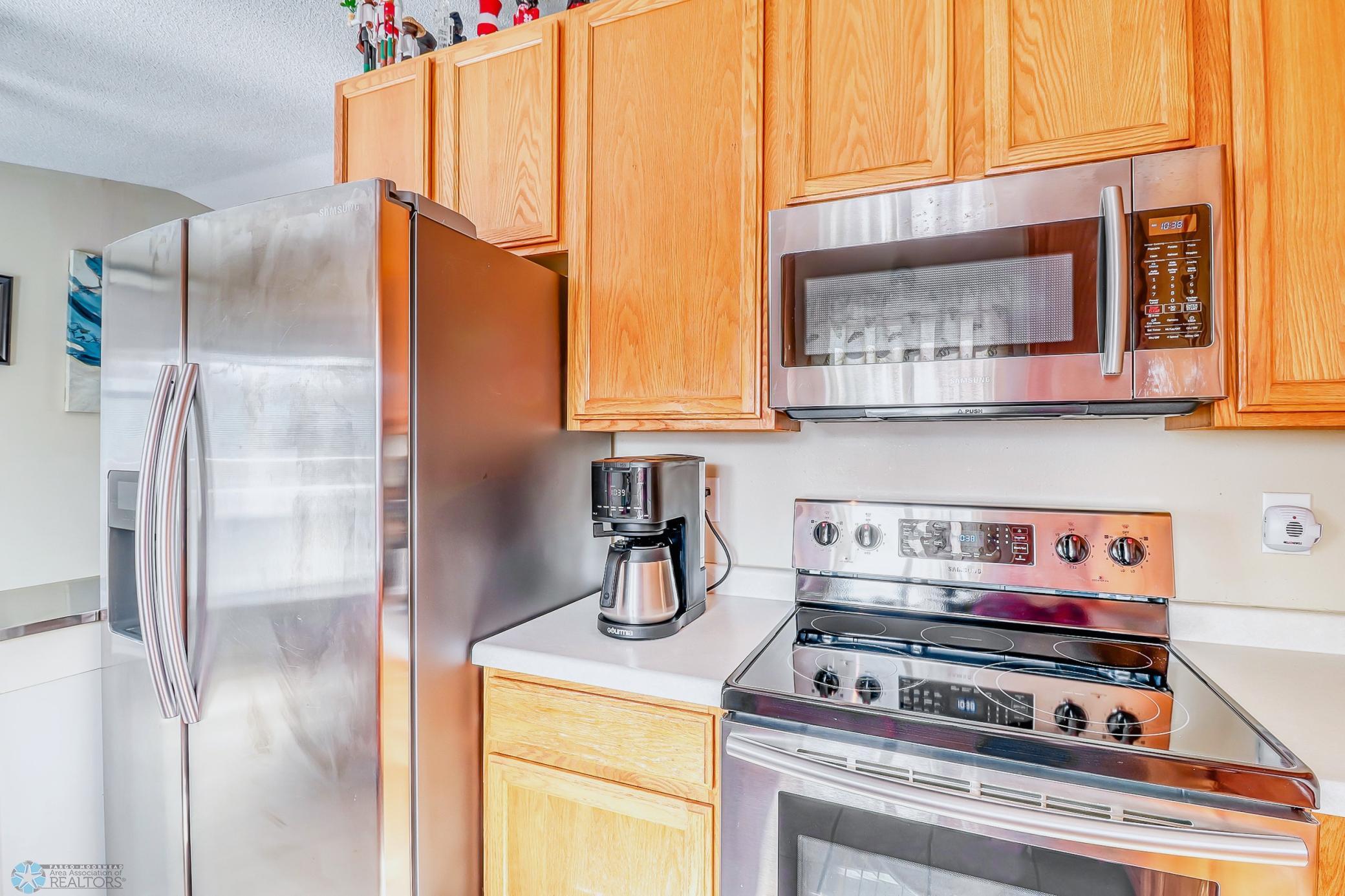 Kitchen (3).jpg