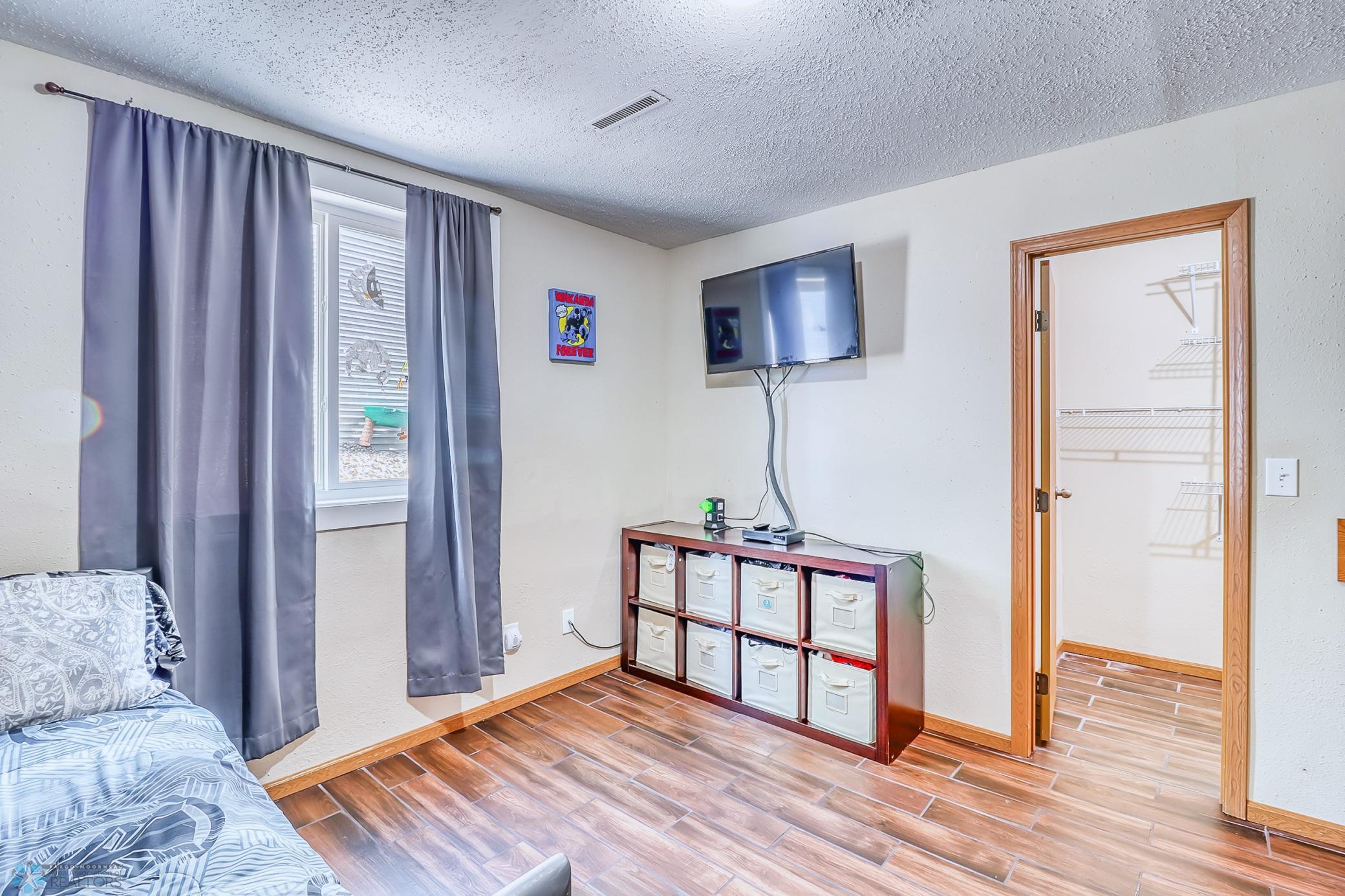 BasementBedroom_1 (2).jpg