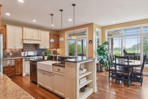 1005 Willow View Drive, Long Lake, MN 55356