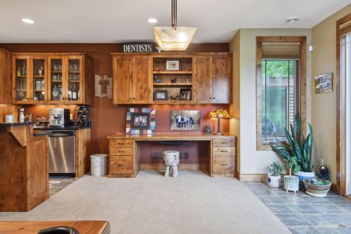 1005 Willow View Drive, Long Lake, MN 55356