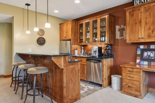 1005 Willow View Drive, Long Lake, MN 55356