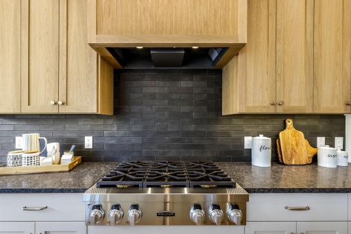 4010 Haven Woods Court, Eagan, MN 55123
