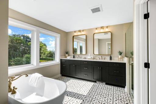 4010 Haven Woods Court, Eagan, MN 55123