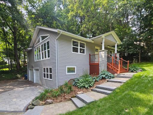 833 Wood Hill Road, Chanhassen, MN 55317