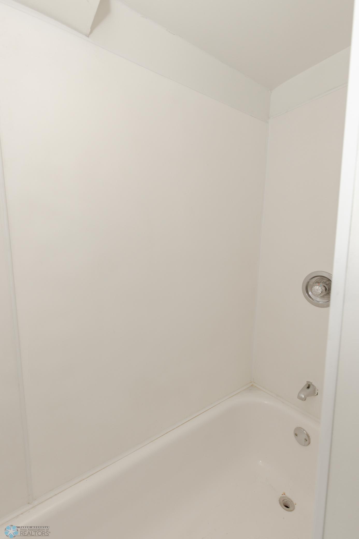 Bathroom 3 - Full