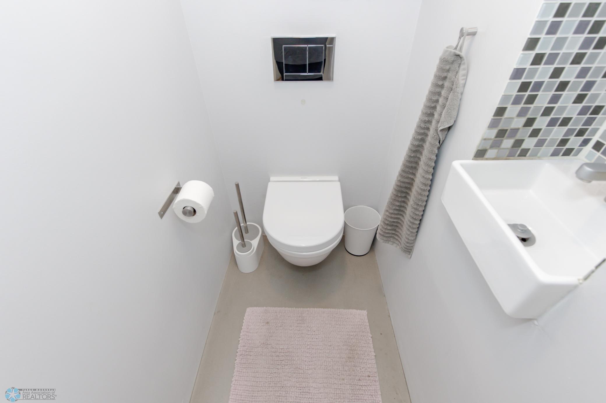 Bathroom 1 - Half