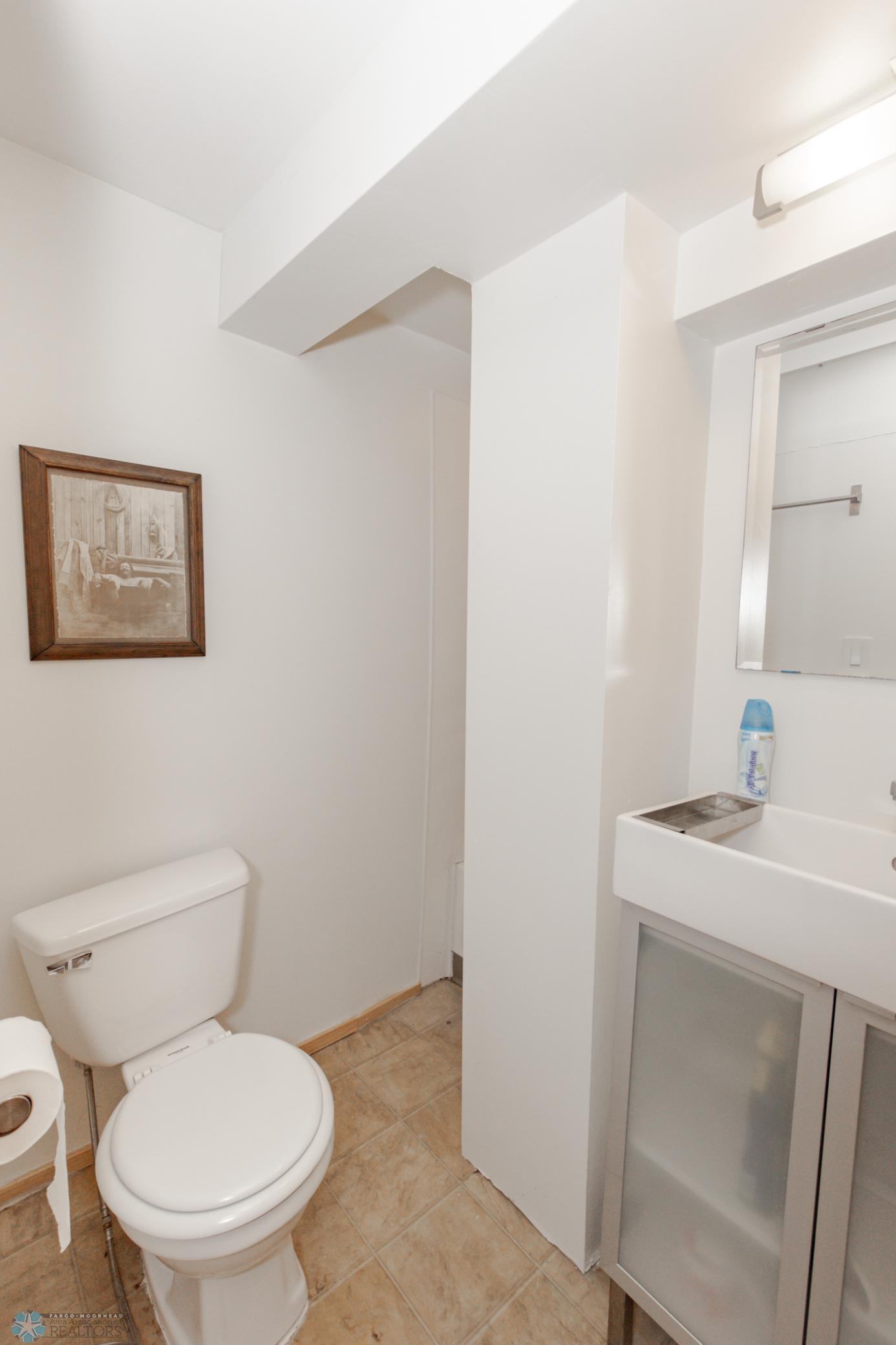 Bathroom 3 - Full