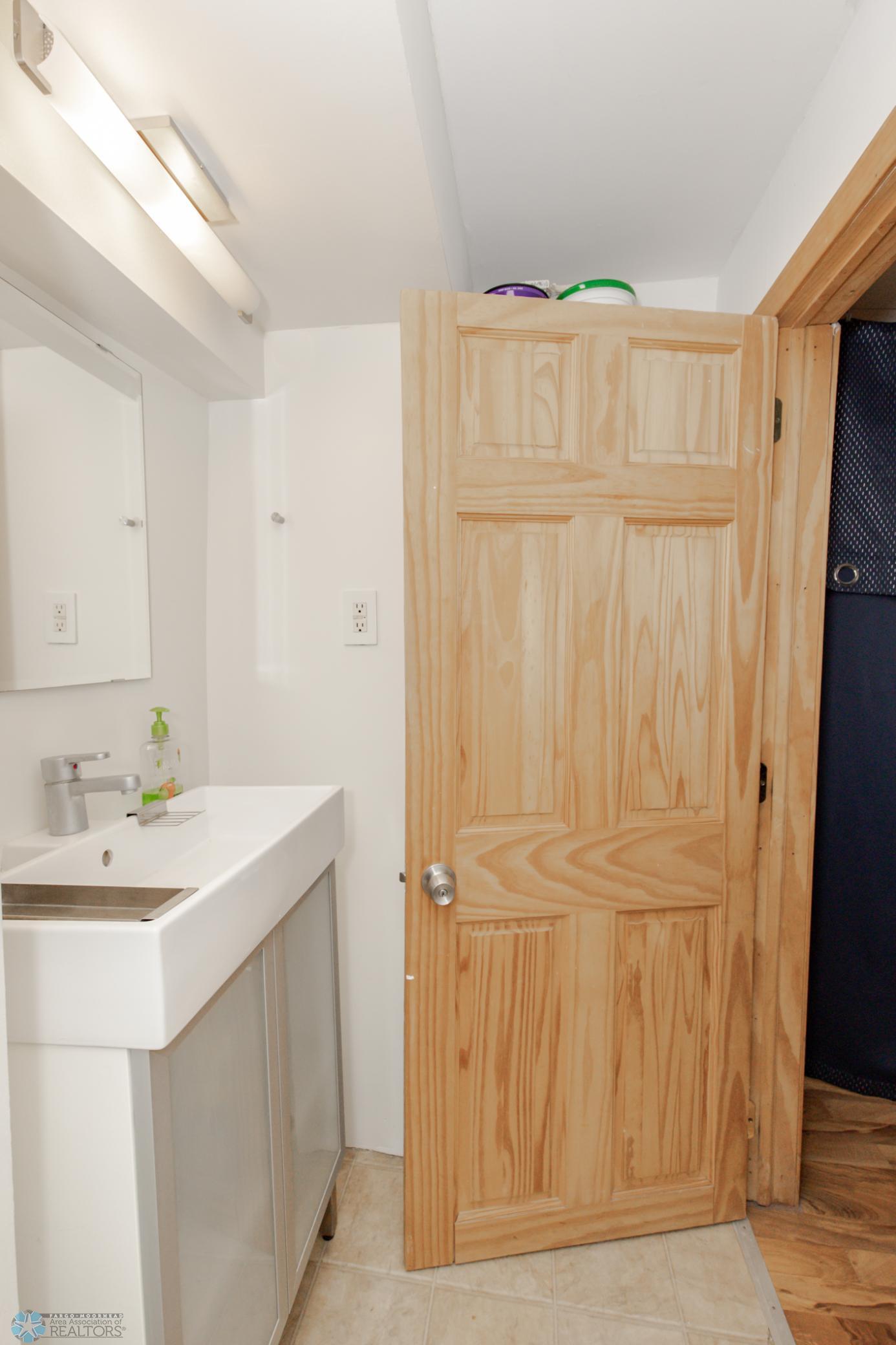 Bathroom 3 - Full