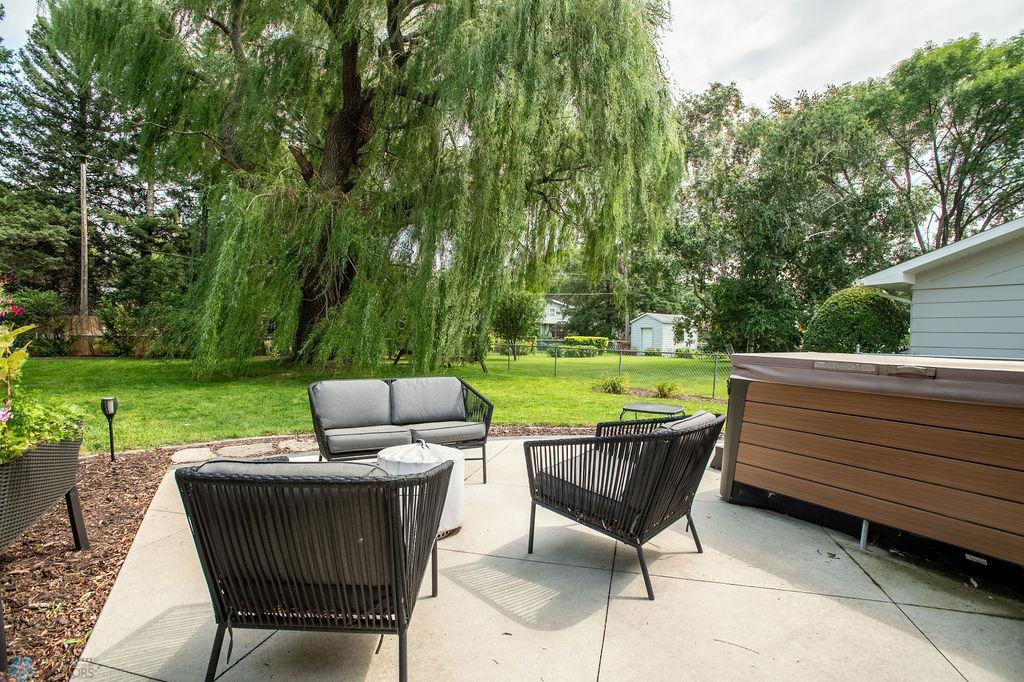 Entertaining area