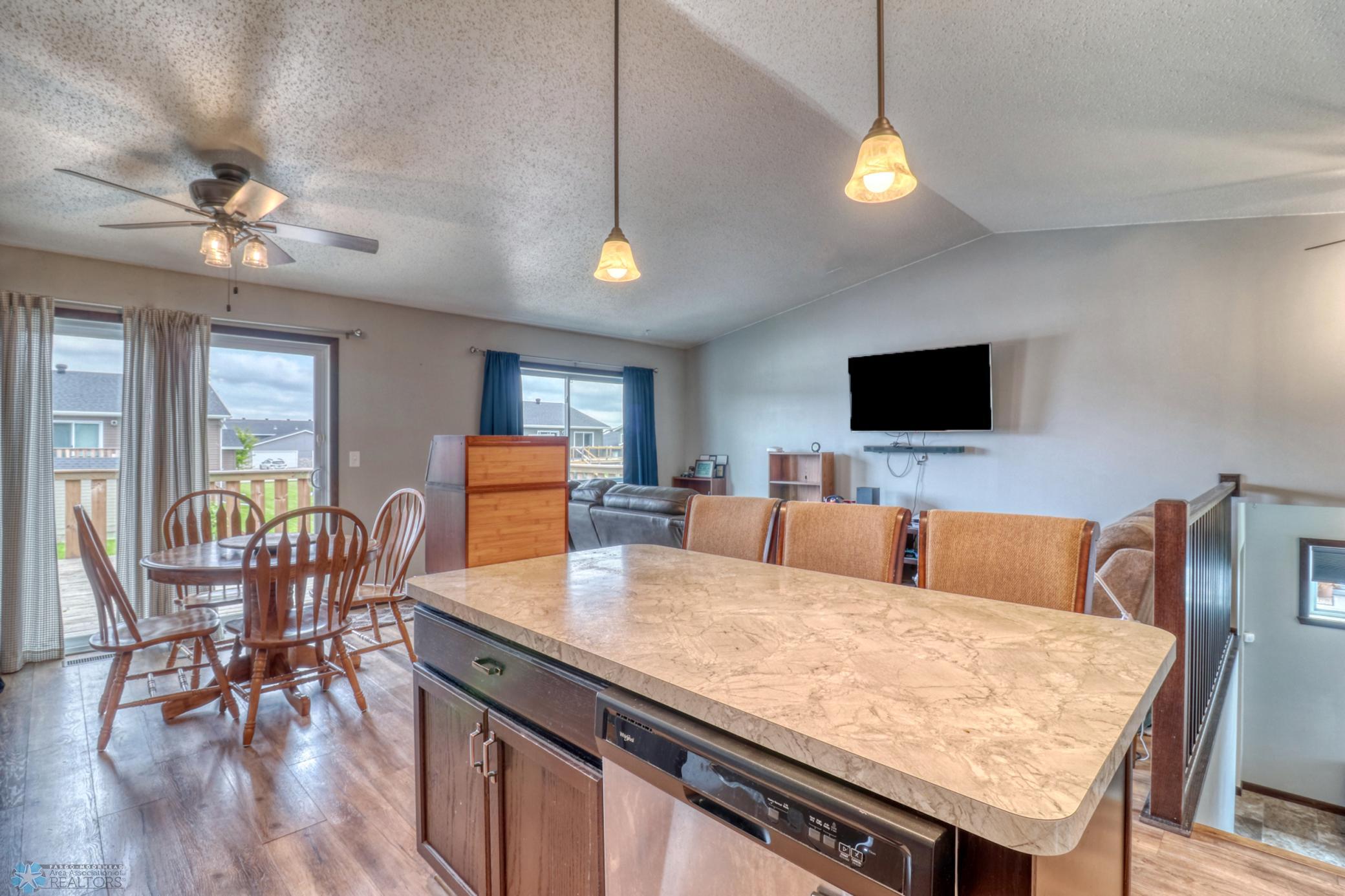 Kitchen1_5.jpg