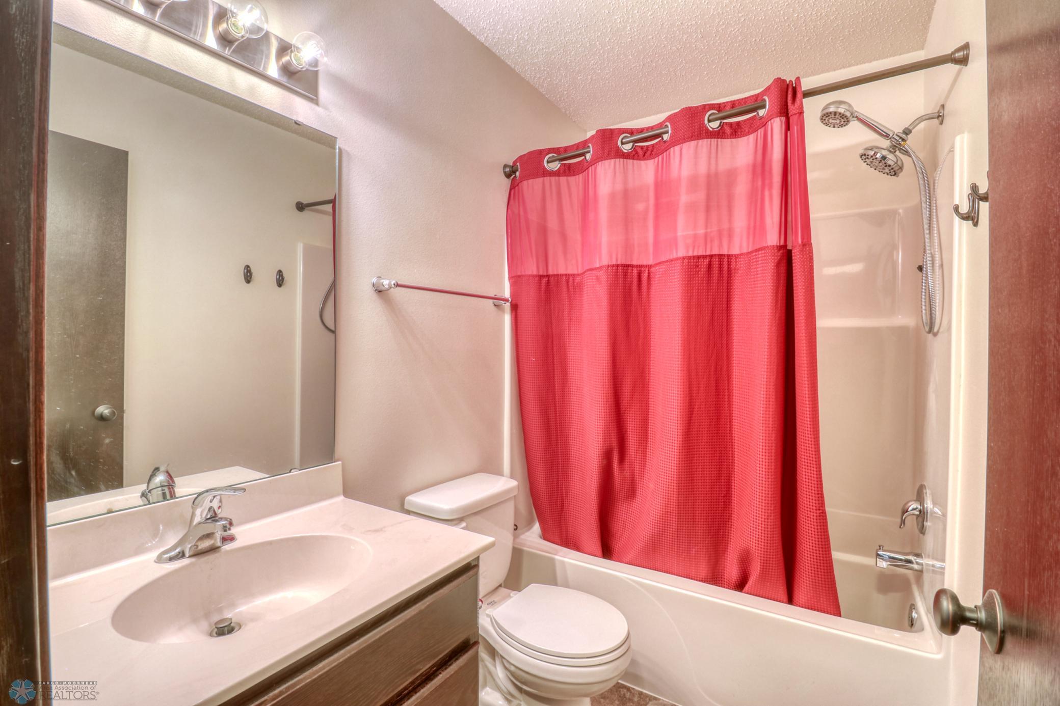 Basement Bathroom1_1.jpg