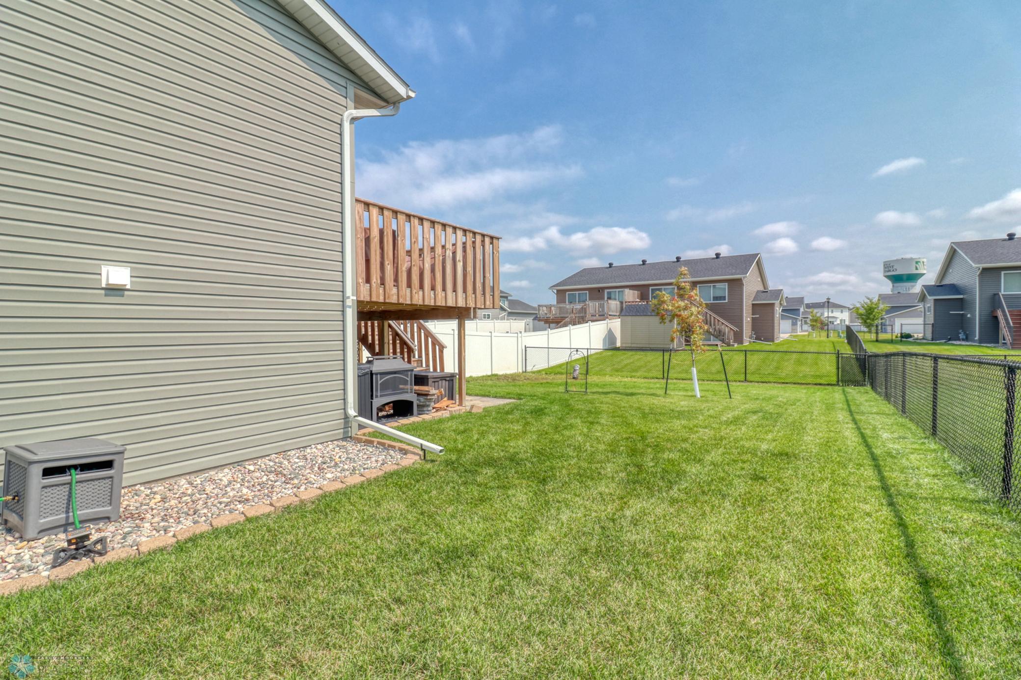 Backyard1_1.jpg