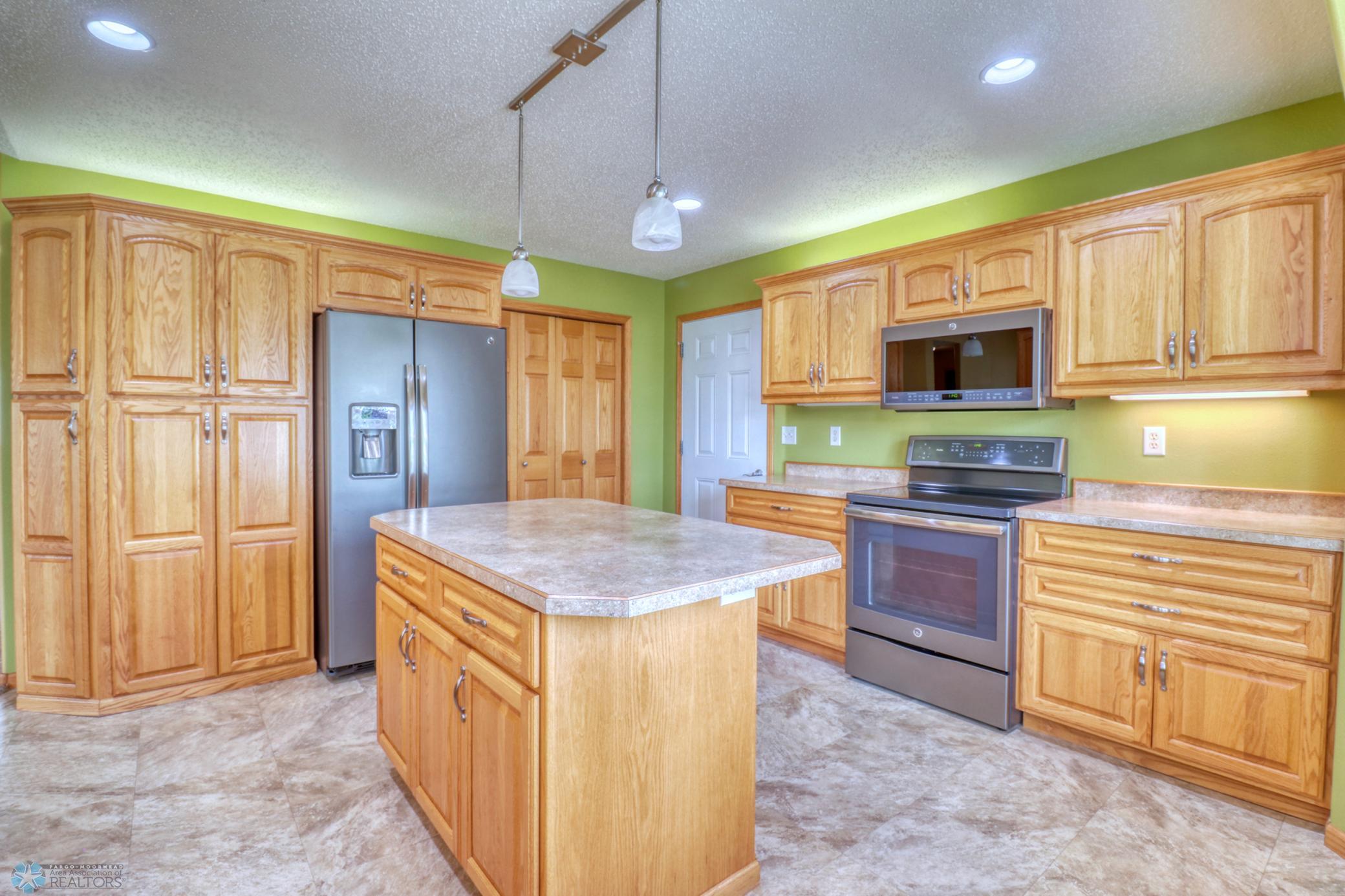 Kitchen1_4.jpg