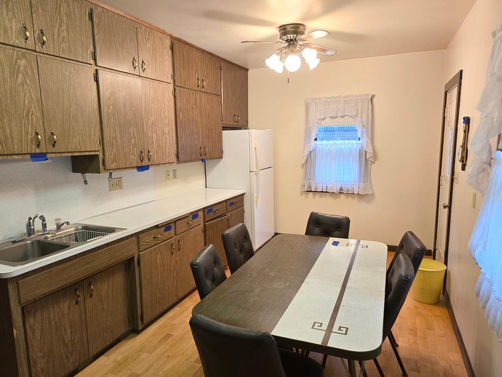 kitchen2.jpg