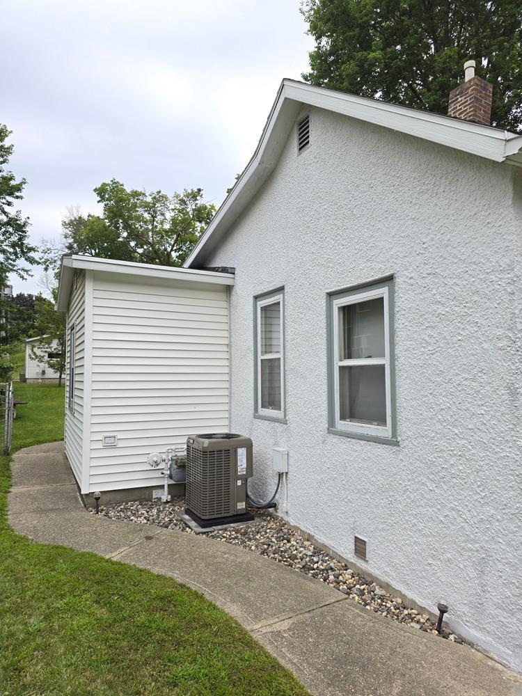 exterior4.jpg
