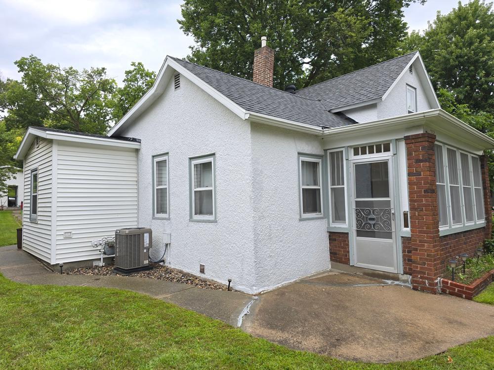 exterior5.jpg