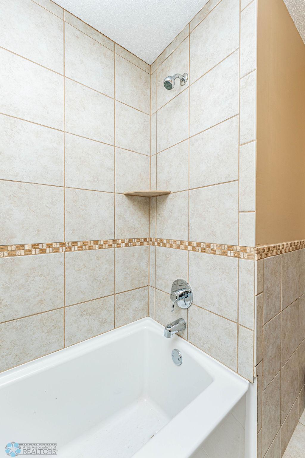 Tub with Ceramic Tile