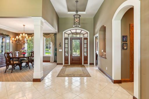 14 Ridge Road, Saint Paul, MN 55127