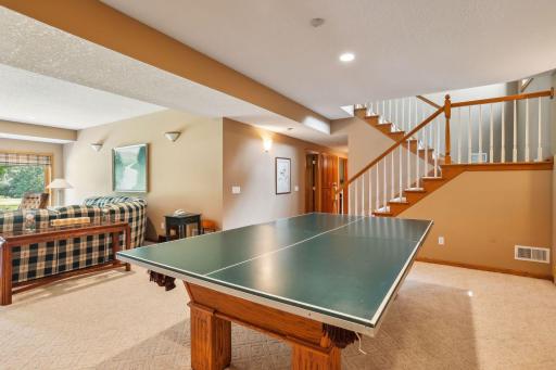 14 Ridge Road, Saint Paul, MN 55127