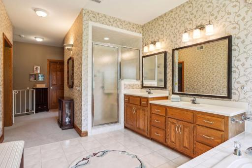 14 Ridge Road, Saint Paul, MN 55127