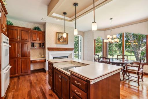 14 Ridge Road, Saint Paul, MN 55127