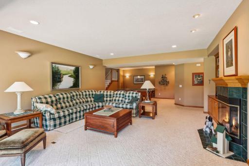 14 Ridge Road, Saint Paul, MN 55127