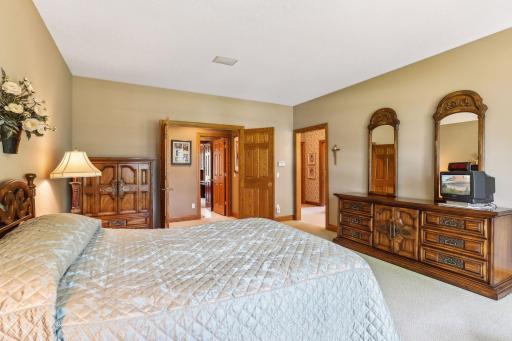 14 Ridge Road, Saint Paul, MN 55127