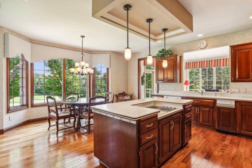 14 Ridge Road, Saint Paul, MN 55127