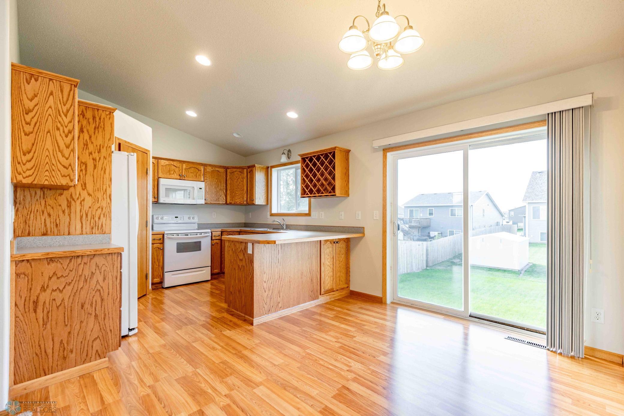 1813 43rd Ave S Moorhead-11.jpg
