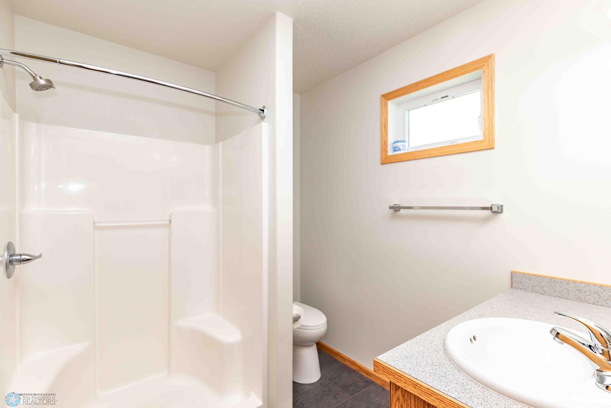 Primary 3/4 bath