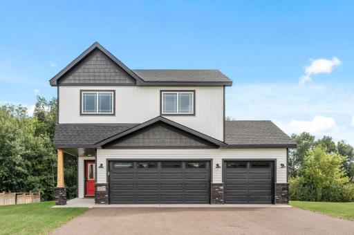 38357 Hunters Ridge Trail, North Branch, MN 55056