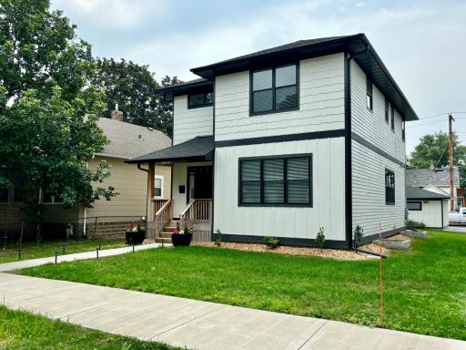 896 Palace Avenue, Saint Paul, MN 55102
