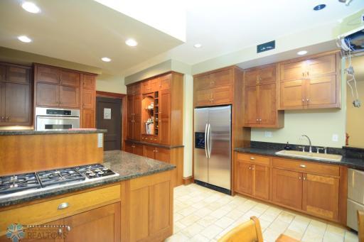 Copy of KIT 2 689 - Copy (2).jpg