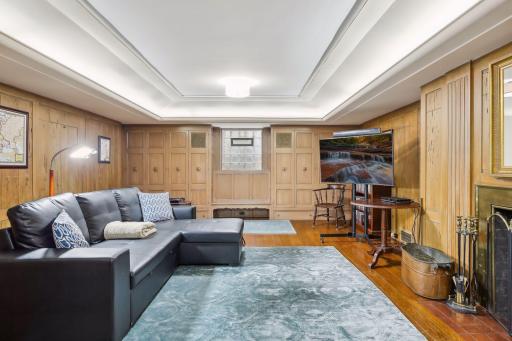 6 Crocus Hill, Saint Paul, MN 55102